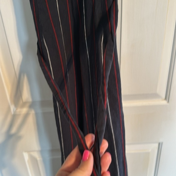 Universal Threads Jumpsuit Size Medium - Picture 4 of 5